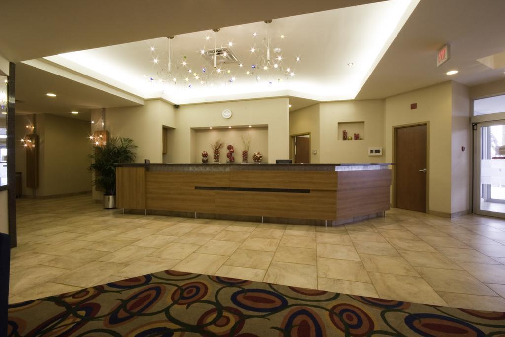 Quality Inn & Suites Winnipeg Exterior photo
