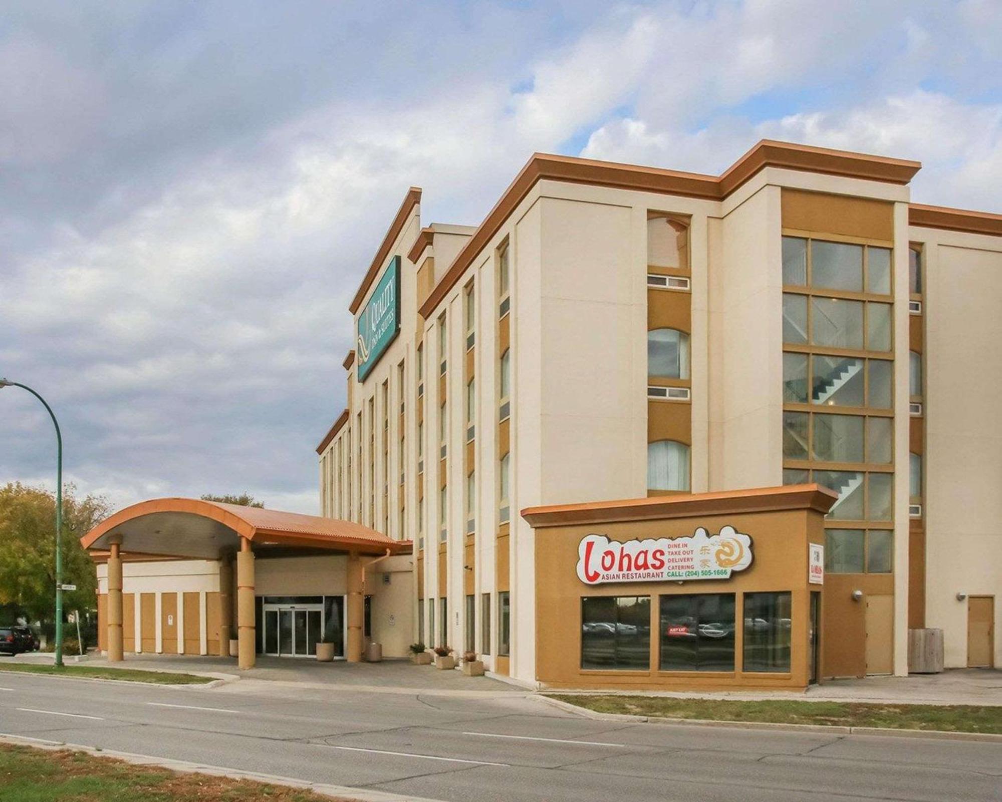 Quality Inn & Suites Winnipeg Exterior photo
